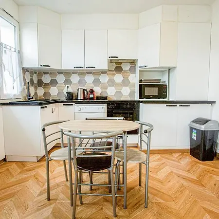 Apartment House 4 Aulnay-sous-Bois